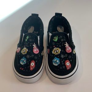 Yo Gabba Gabba! Baby Vans. Size 5